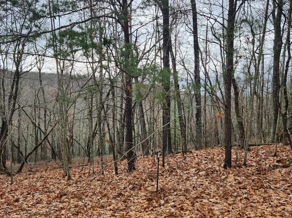 320 Rotherham Dr, Crossville, TN 38558