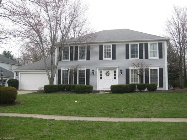 17931 Saratoga Trl, Strongsville, OH 44136