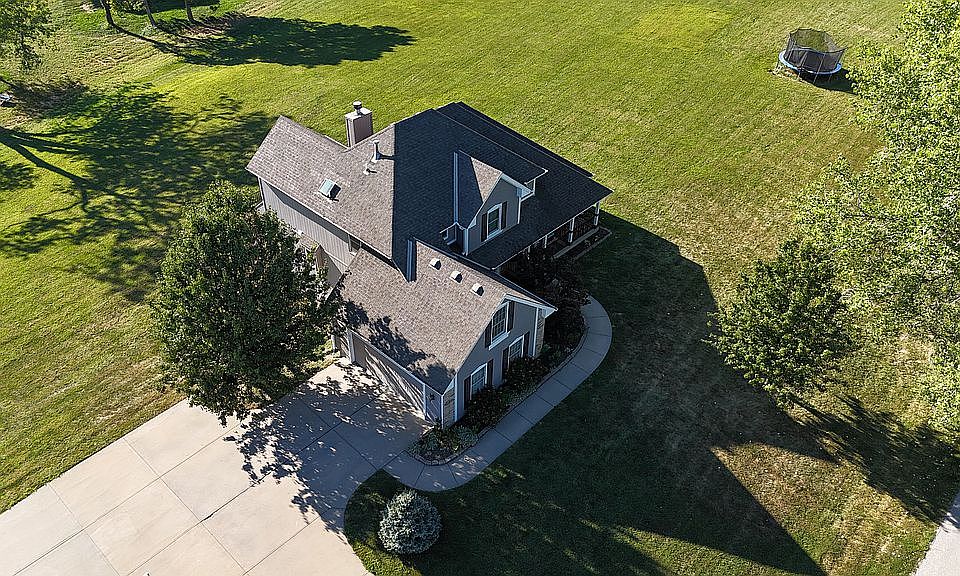 2nd image of 7606 N Caldwell Ave
