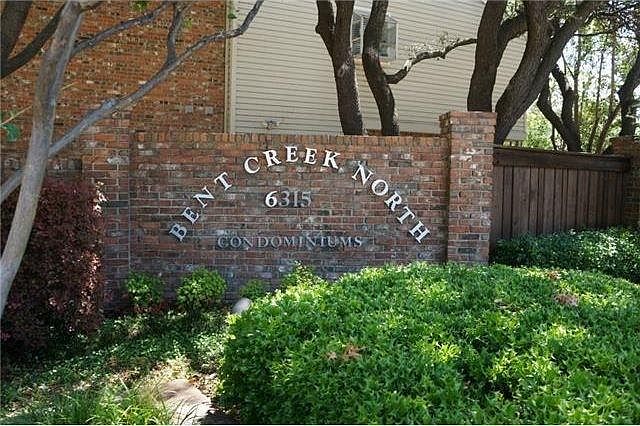 Entrance to property
