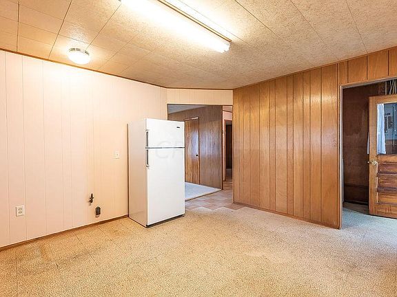 5th image of 303 E Ohio Ave