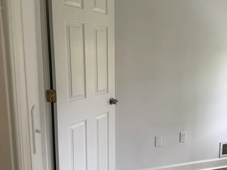 1011 Boyd St #HOLLINS MARKET — Photo 8