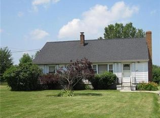 8260 Oliver Rd, Erie, PA 16509