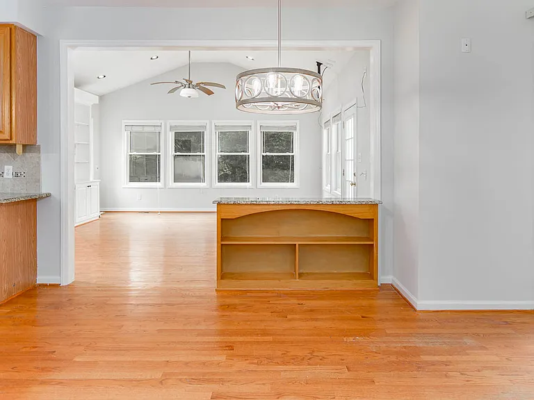 200 Stablegate Dr — Photo 4