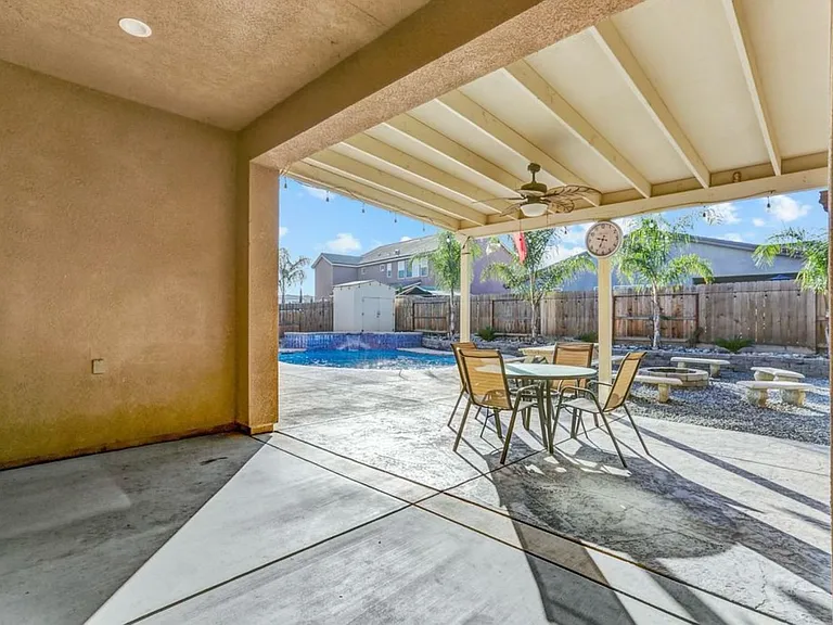 2525 W Connelly Ave — Photo 23
