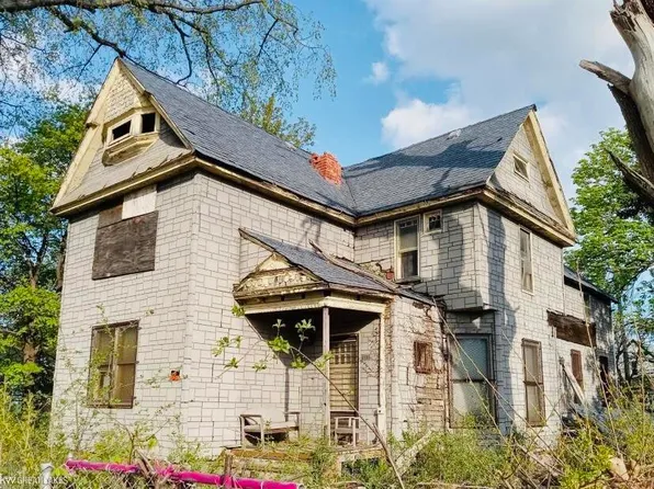 3304 Farnsworth St, Detroit, MI 48211