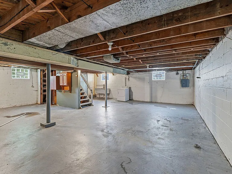 4220 Viewland Dr — Photo 16