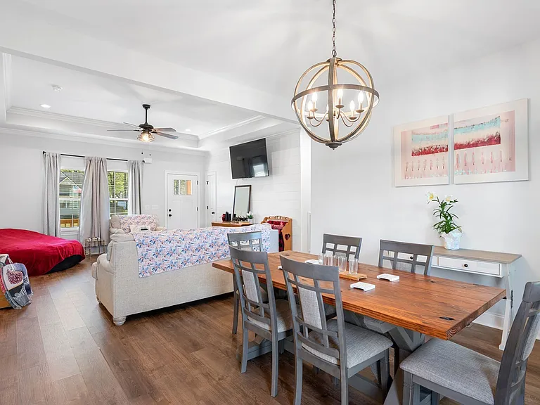 391 Elm Ave — Photo 12