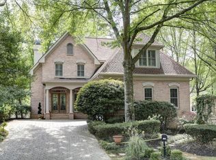 195 Ledgemont Ct, Sandy Springs, GA 30342