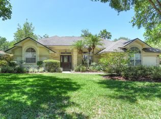 2838 Lake Vista Rd, Jacksonville, FL 32223