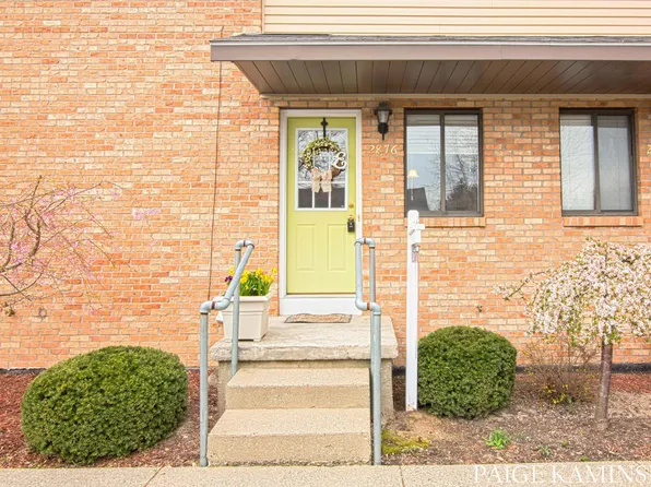 2876 32nd St SE, Kentwood, MI 49512