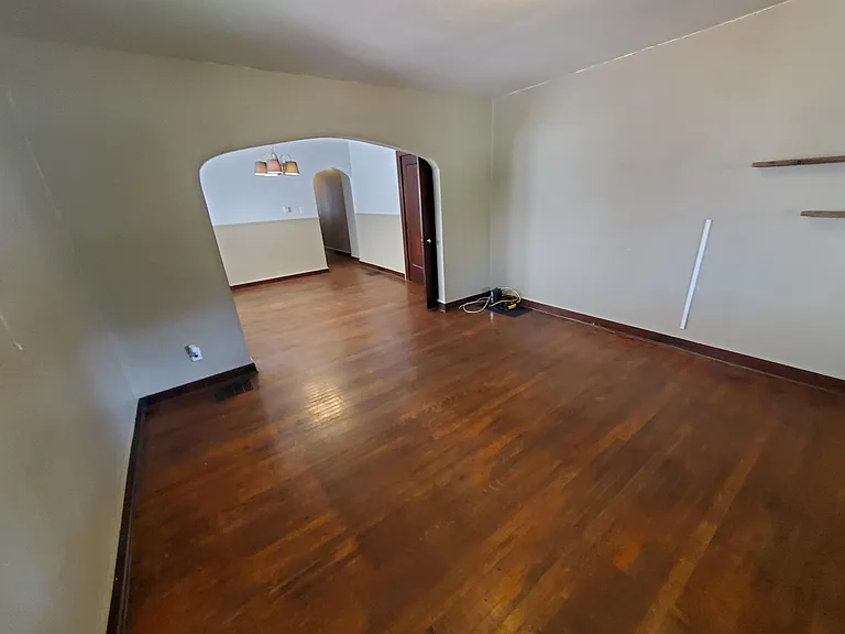 433 N Euclid Ave #435 — Photo 6