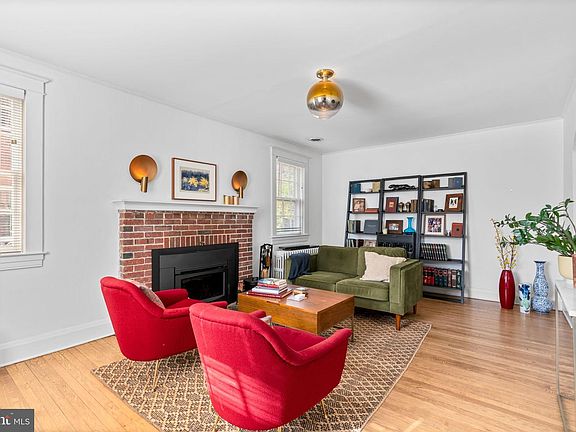 5th image of 664 Regester Ave