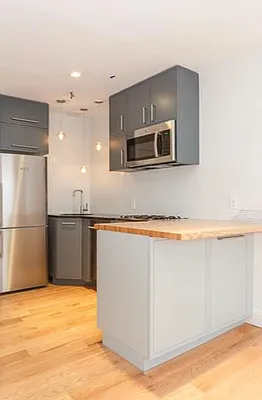 Rented by R New York | media 2