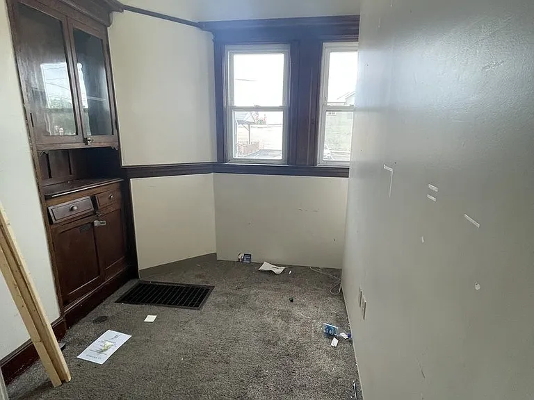 449 N 3rd St — Photo 5