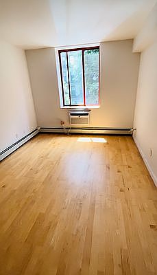 3rd image of 428 W 49th St #3G