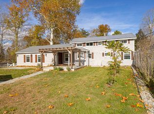121 Stanford Rd, Millbrook, NY 12545