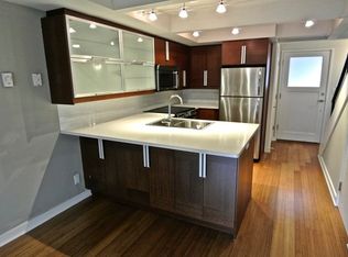 39-3-3 Etruria St, Seattle, WA 98109