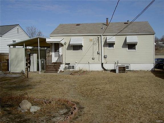 3rd image of 3728 Carondelet Blvd