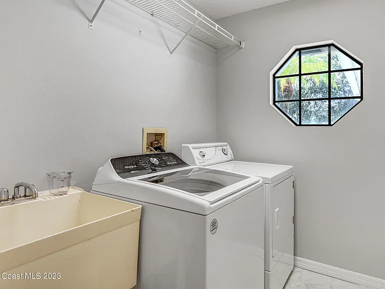 3643 Bluefield Ave — Photo 30