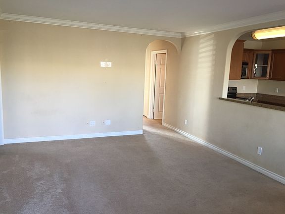 5th image of 792 Avocado Ave Unit 18