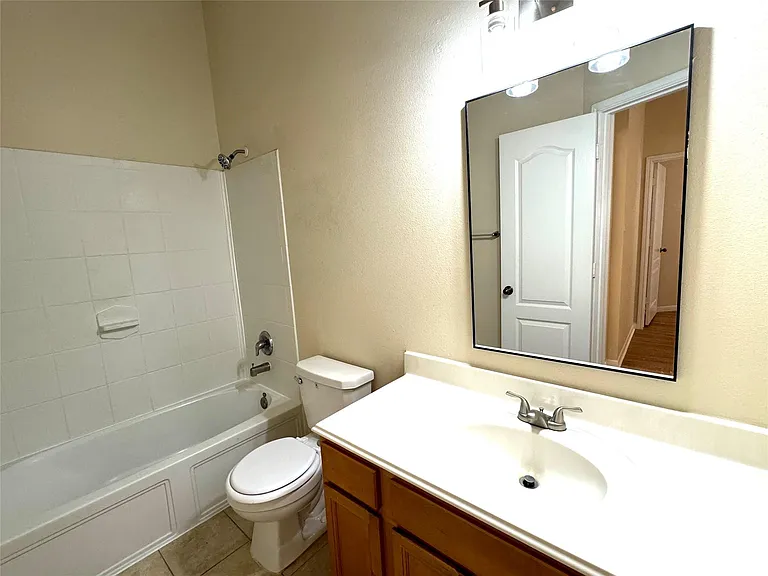 3011 Sunchase Ct — Photo 12