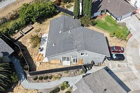 5th image of 6134 Maree Ct