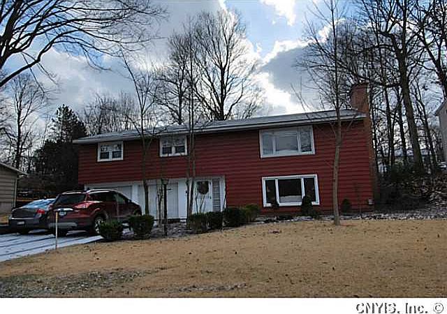 2nd image of 140 Hillside Way