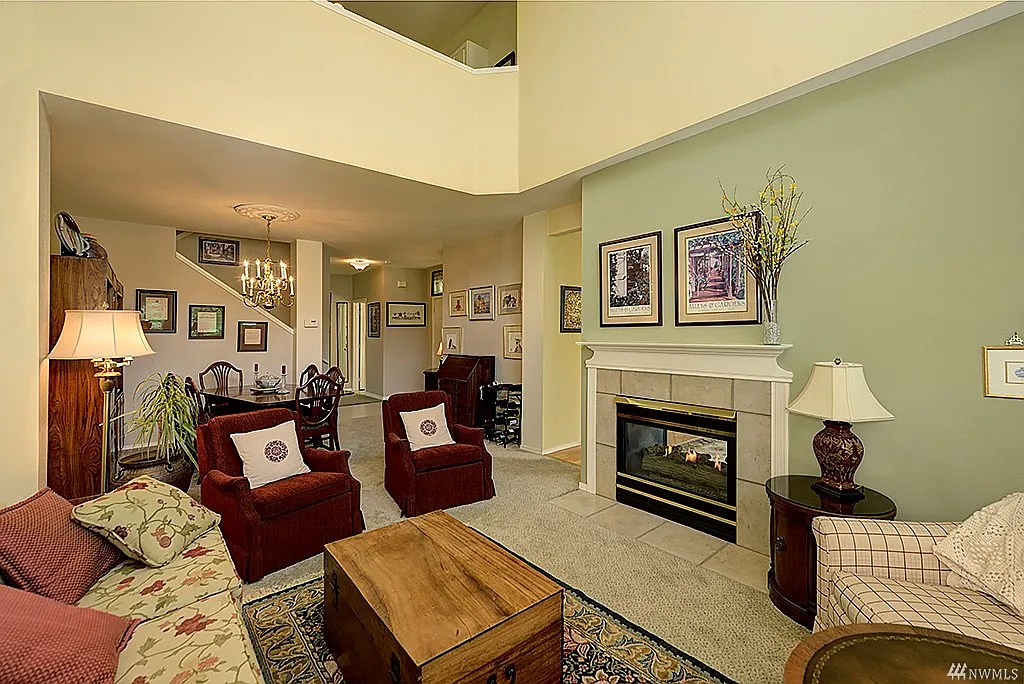 3 bed, 2.5 bath, 1732 sqft, $3,000 — Photo 3