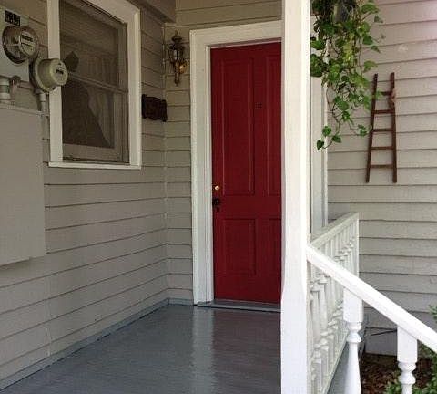 4th image of 633 Davie Ave