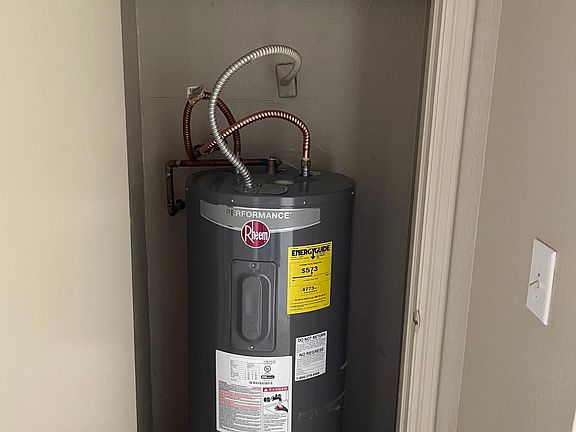 5th image of 21250 N 23rd Ave APT 106