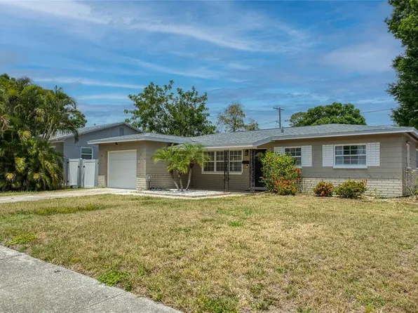 211 80th Ave N, Saint Petersburg, FL 33702