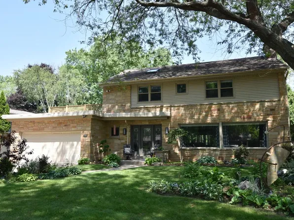 7032 North Lombardy ROAD, Fox Point, WI 53217