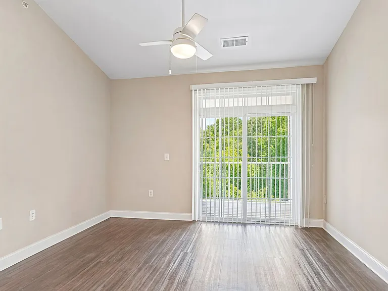 McDowell Creek Court — Photo 24