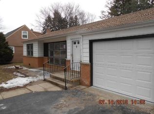 141 E Thacker St, Des Plaines, IL 60016