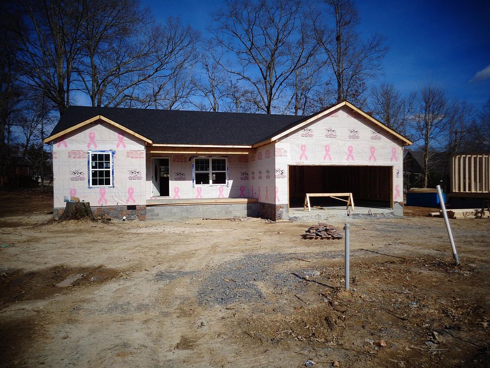 2nd image of 112 Collinwood Dr Lot 12