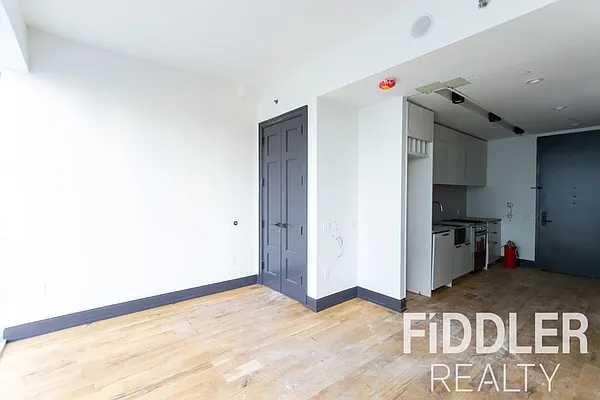 Rented by Fiddler Realty | media 102