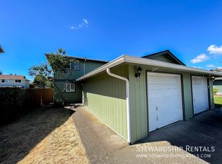 757 N Cloverleaf Loop, Springfield, OR 97477
