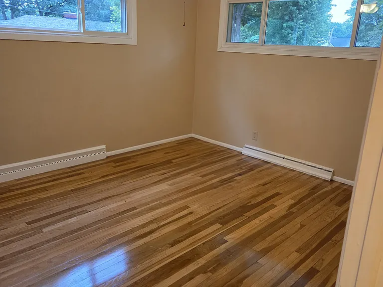 647 Franklin St — Photo 9