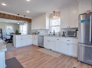5930 Peony Ln N, Plymouth, MN 55446