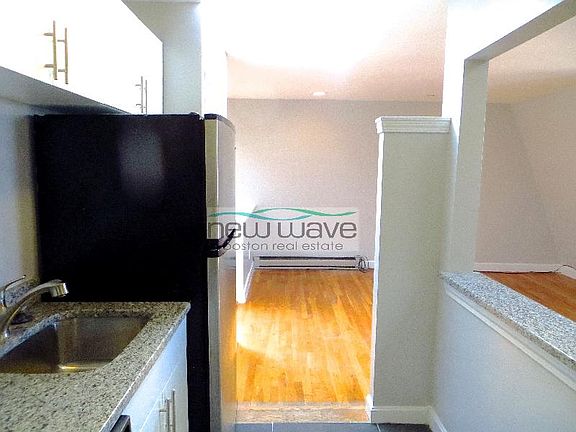 3rd image of 469 Massachusetts Ave APT 5