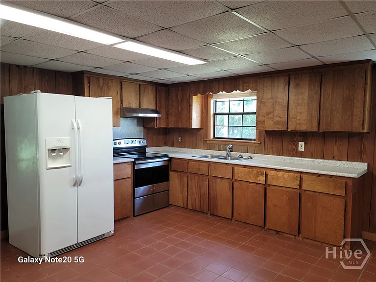 652 Ralph Rahn Rd — Photo 7