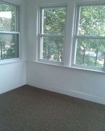 2nd image of 10712 170th St
