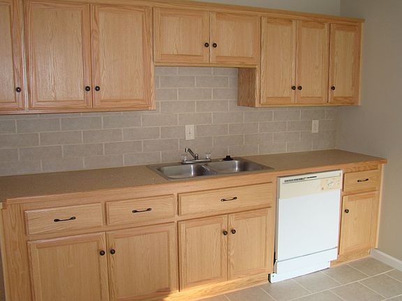 3rd image of 601 NE 67th St