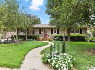 1215 Offutt Blvd, Bellevue, NE 68005