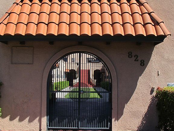 3rd image of 828 S Glendale Ave APT 8