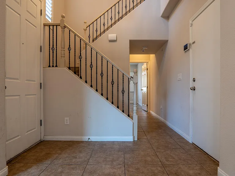 2279 Autumn Fire Ct — Photo 9