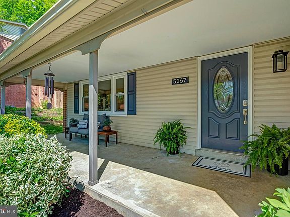 3rd image of 5267 Pumphrey Dr