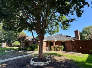 979 Mauve Dr, Lewisville, TX 75067