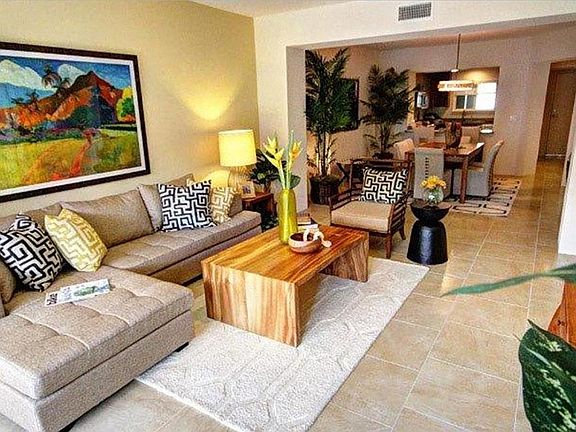 Open floorplan living room, dining area and pass through kitchen counter